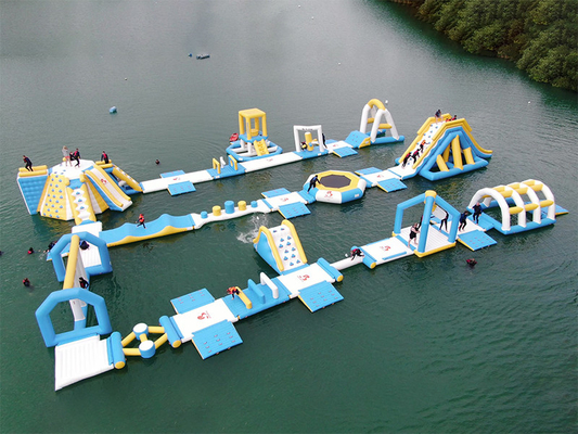 Bouncia Free Inflatable Water Park Blow Up Customized Size TUV Approved